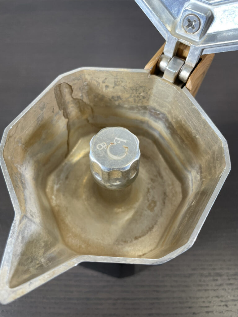 8ヶ月使用後のCrema Rich外観の比較写真